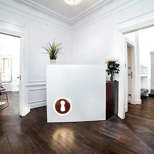 Youroom Carrozze Rom