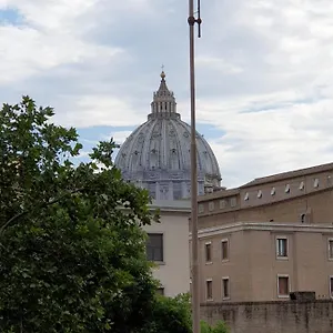 Stefano House Vaticano Guest house